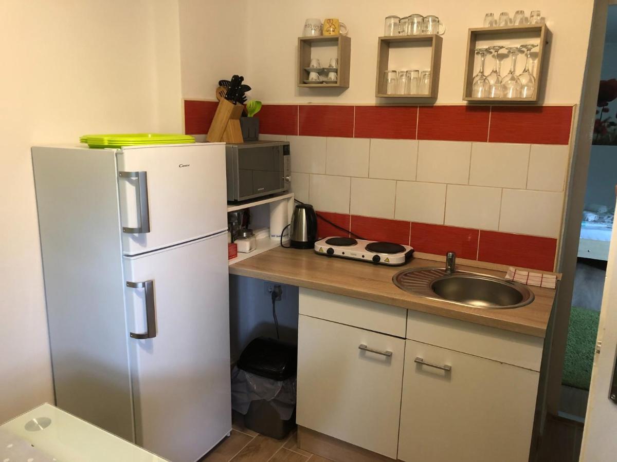 Natalia Apartman Apartment Mako Bagian luar foto